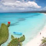 Bahía de las Águilas: Excursión de un día a la playa en barco - Pase de un día - Snorkel y almuerzo