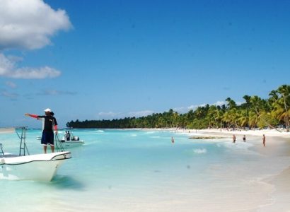 Saona-Ostrov-Isla-Saona-Prohlídky-Výlety-Speed-Boat-Katamaran-Denní-Trip-3.jpg